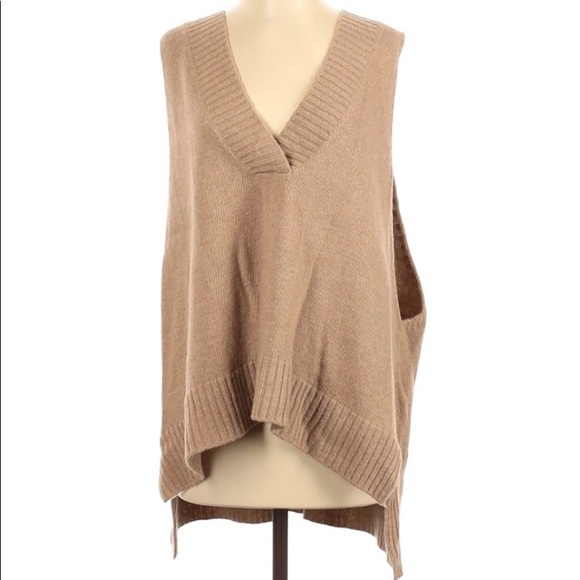 Free People Sweaters - FREE PEOPLE XS/S cream color knit top in excellent condition